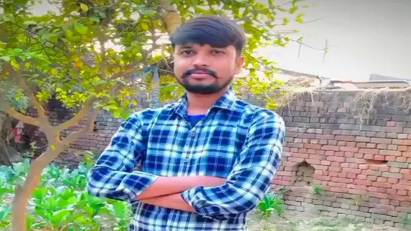 मुरादाबाद: कार की टक्कर से शिक्षक की मौत, एक गंभीर घायल