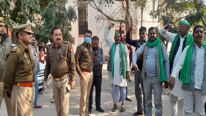 संभल: तहसील में नहीं पहुंचे किसान, सीओ व प्रभारी निरीक्षक करते रहे इंतजार