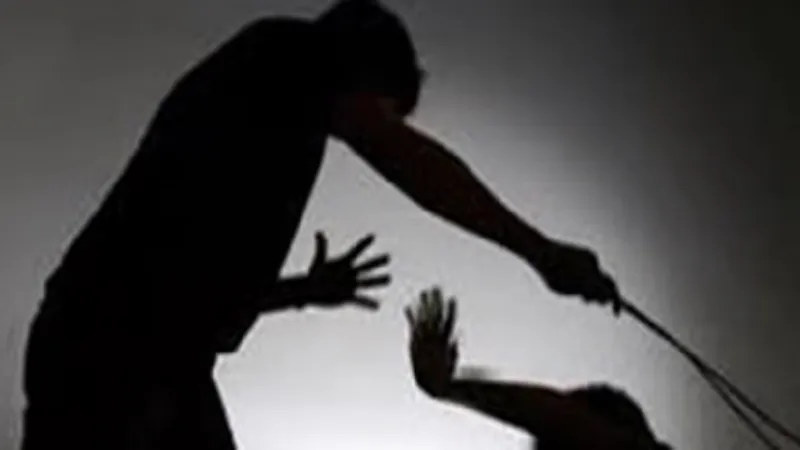 मुरादाबाद : दस वर्षीय बच्चे से उठवाया शौच फिर बेरहमी से पीटा