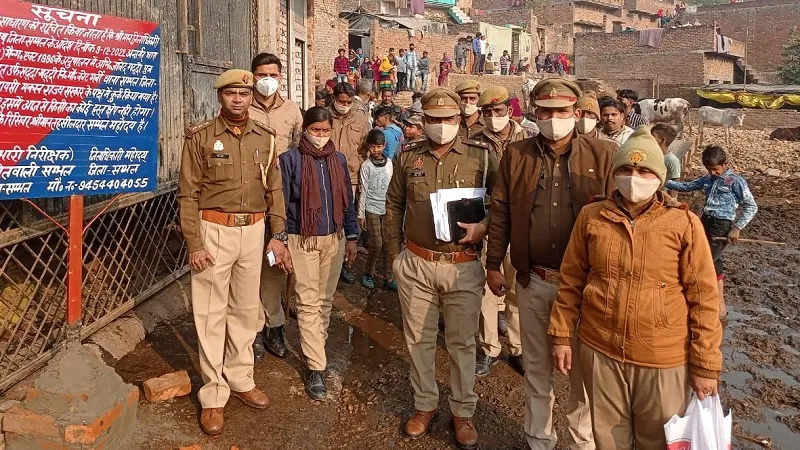 संभल: गैंगस्टर के आरोपी का 10 लाख की कीमत का मकान जब्त