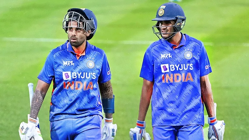BCCI's Contracted Players: सूर्यकुमार यादव और शुभमन गिल को मिलेगा शानदार इनाम, रहाणे, इशांत को लगेगा झटका