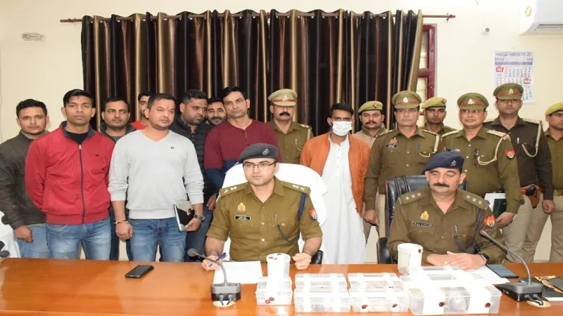अमरोहा: परिवार को बंधक बनाकर व्यापारी के घर लूट का आरोपी गिरफ्तार, 19 लाख के आभूषण मिले