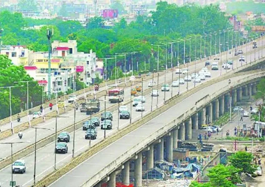 Good News: इंतजार हुआ खत्म, अब लखनऊ के शहीद पथ का भी रास्ता होगा आसान, कल से चलेंगी इलेक्ट्रिक बसे