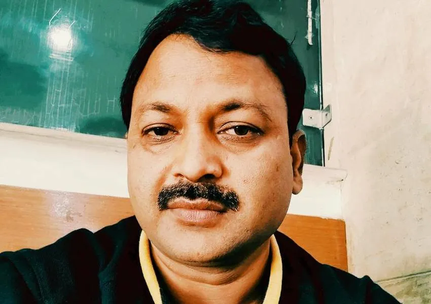 सुल्तानपुर: गीतकार मनोज मुंतसिर के खिलाफ कांग्रेस नेता ने दी आनलाइन तहरीर, जानें मामला