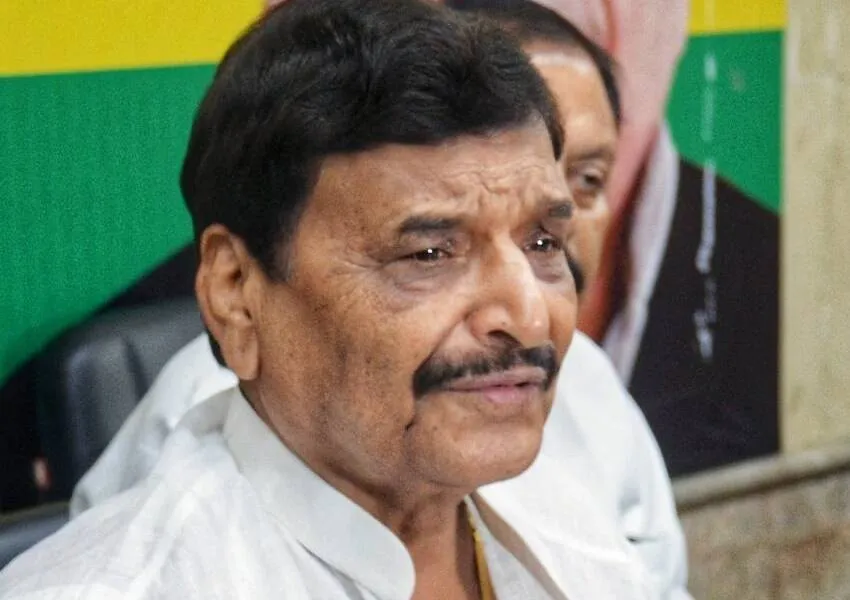 सपा में वापसी के बाद शिवपाल यादव ने बदला ट्विटर प्रोफाइल, लिखा- नेता समाजवादी पार्टी