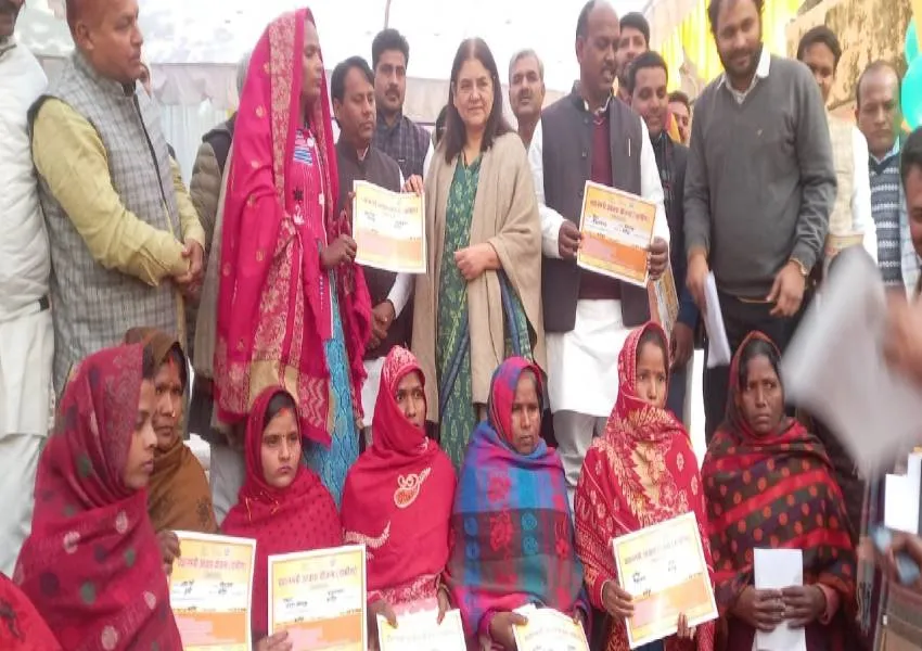 सुल्तानपुर में बोली मेनका- रिश्वत और भ्रष्टाचार से मुझे सख्त नफरत, बर्दाश्त नहीं करती 