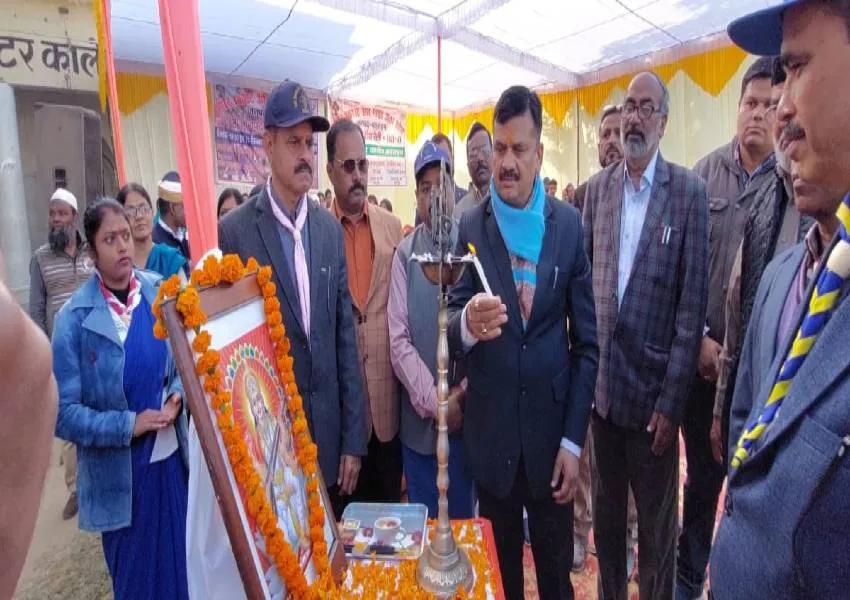 बहराइच: डीएम बोले- अनुशासन में रहने की सीख देता है भारत स्काउट्स एंड गाइड्स, सांस्कृतिक कार्यक्रमों के साथ रैली शुरू