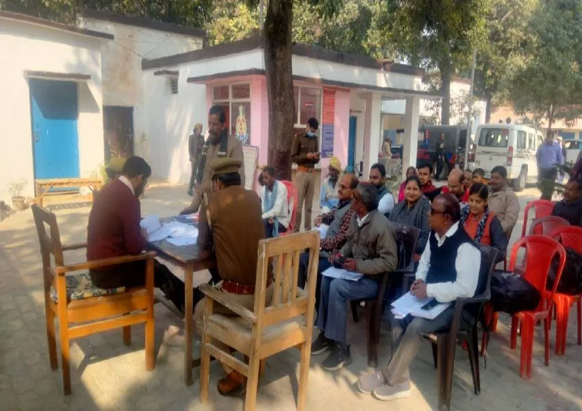  बाराबंकी: पहले आपस में की मारपीट, फिर पहले इलाज को लेकर स्वास्थ्य कर्मियों को पीटा, चार गिरफ्तार