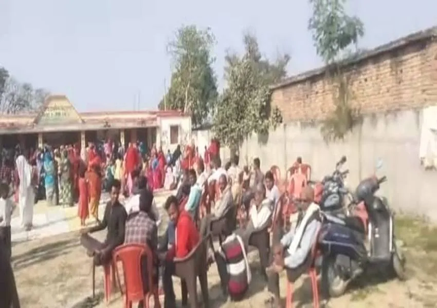 बहराइच: कोटा चयन का शासनादेश सुनते ही भड़के ग्राम प्रधान प्रतिनिधि, नहीं हो सका चयन, लौटे अधिकारी  