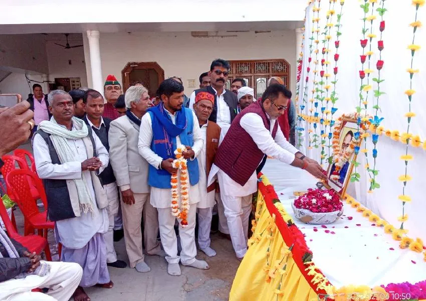 बहराइच: बाबा साहब भीमराव आंबेडकर के सपनों का भारत बनाने का लिया संकल्प