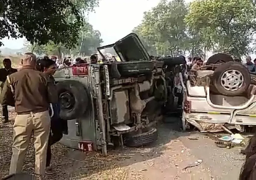 चित्रकूट: बोलेरो और बस की टक्कर में एसडीओपी के गनर की मौत