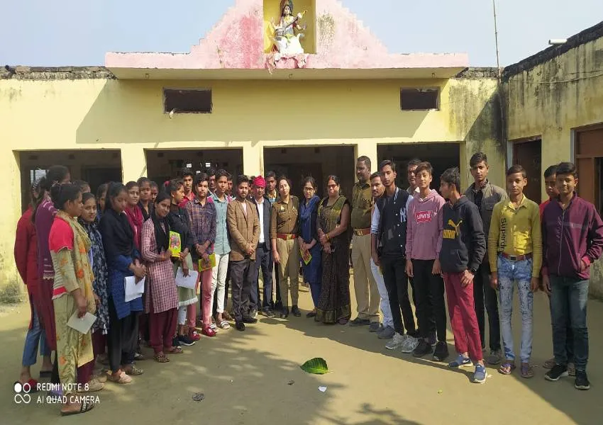 बहराइच: गुड टच और बैड टच के साथ बाल श्रम और बाल हिंसा के प्रति बालिकाओं को किया गया जागरूक