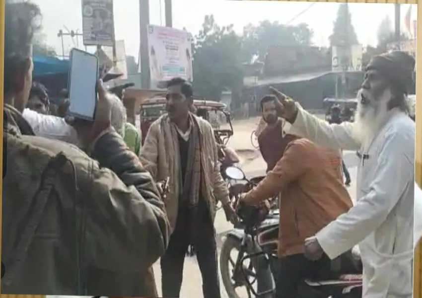  बहराइच: बगैर हेलमेट के बाइक सवार को रोका तो किसान नेता ने साथियों संग दरोगा से की अभद्रता 