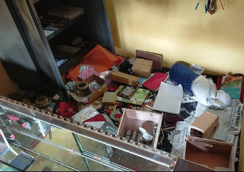  बहराइच: सराफा समेत चार दुकानों से लाखों की चोरी, पुलिस ने शुरू की जांच, नहीं दर्ज हुआ मुकदमा