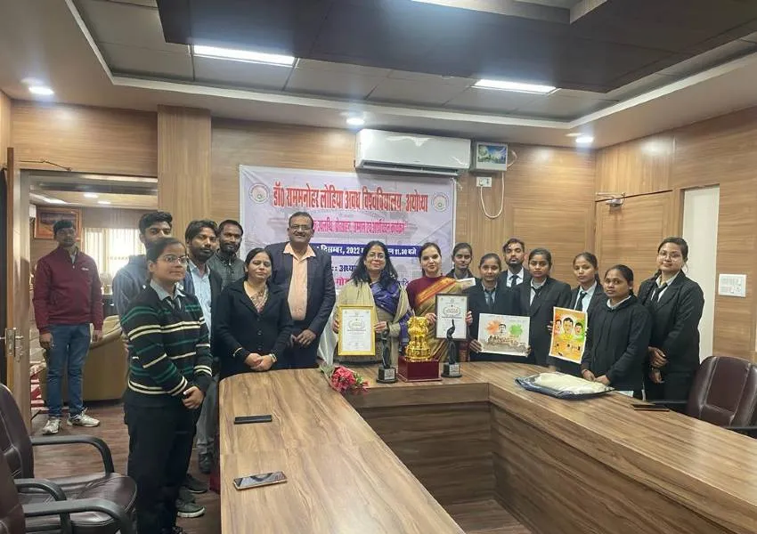 अयोध्या: यूपीएए ने अवध विश्वविद्यालय की कुलपति को दिया सर्वोत्कृष्ट शिक्षाविद सम्मान