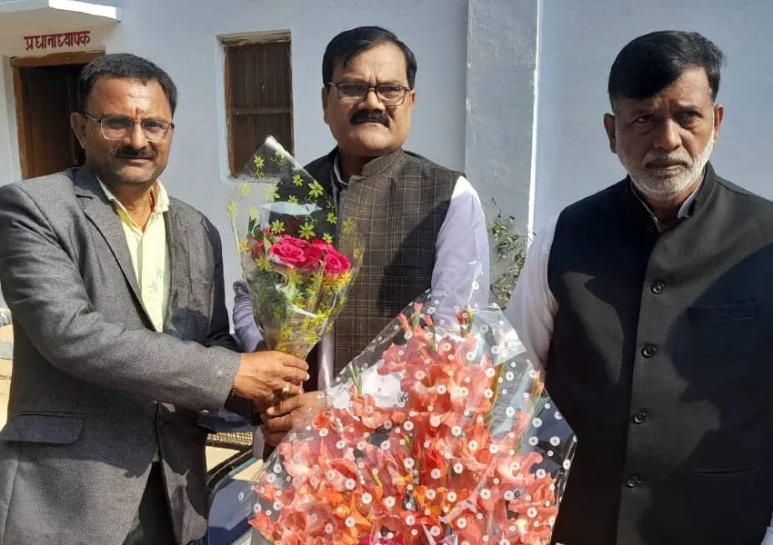 बहराइच: Apna Dal (S) के प्रदेश अध्यक्ष पहुंचे नानपारा, कहा-  पार्टी को मजबूत करने के लिए मिलकर करें काम 