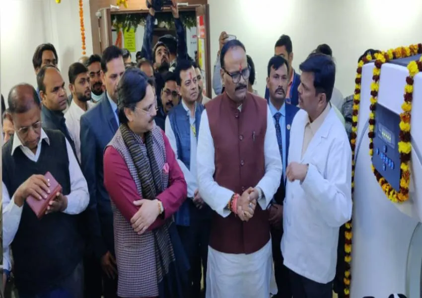 लखनऊ: लोकबंधु अस्पताल में लगाई गई उच्च स्तर की सीटी स्कैन मशीन, मरीजों को मिलेगी राहत