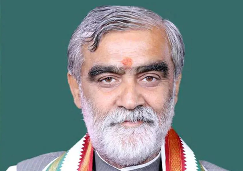 केंद्रीय मंत्री के निजी सहायक पद पर प्रतिनियुक्ति के लिए प्रधानाध्यापक किए गए कार्य मुक्त