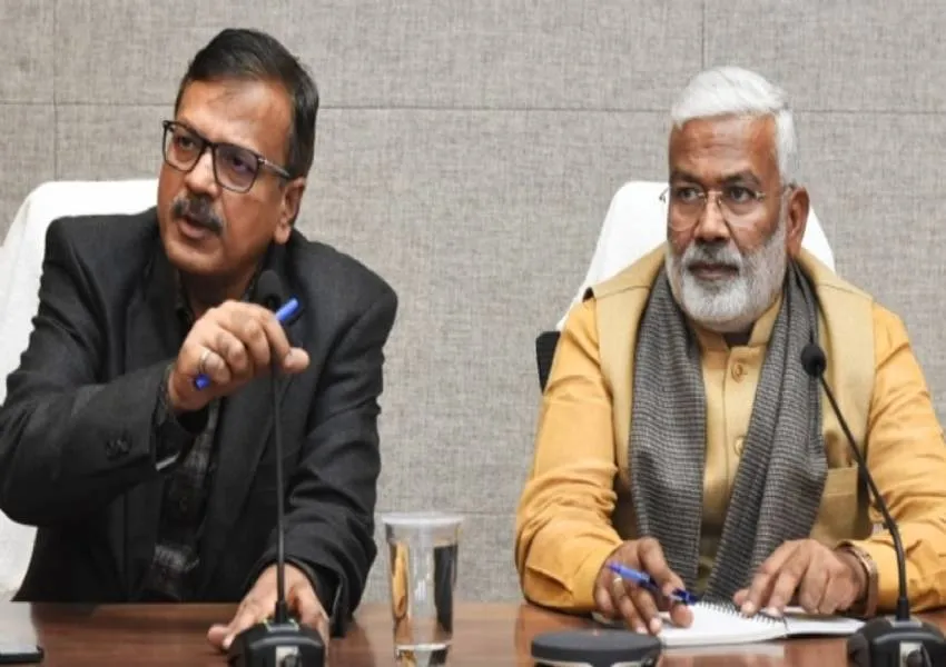 जल शक्ति मंत्री स्वतंत्र देव सिंह की एजेंसियों को कड़ी चेतावनी- गुंडे-बदमाशों को दिया काम तो खैर नहीं