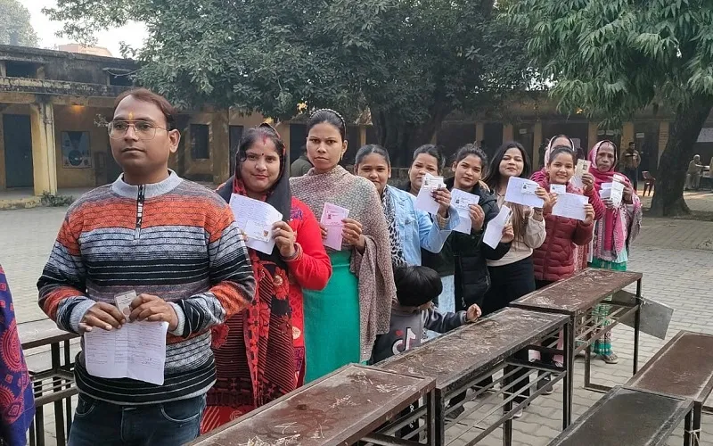 Rampur By-Election : 11 बजे तक 11.3% हुआ मतदान, जगह-जगह पुलिस बल तैनात   