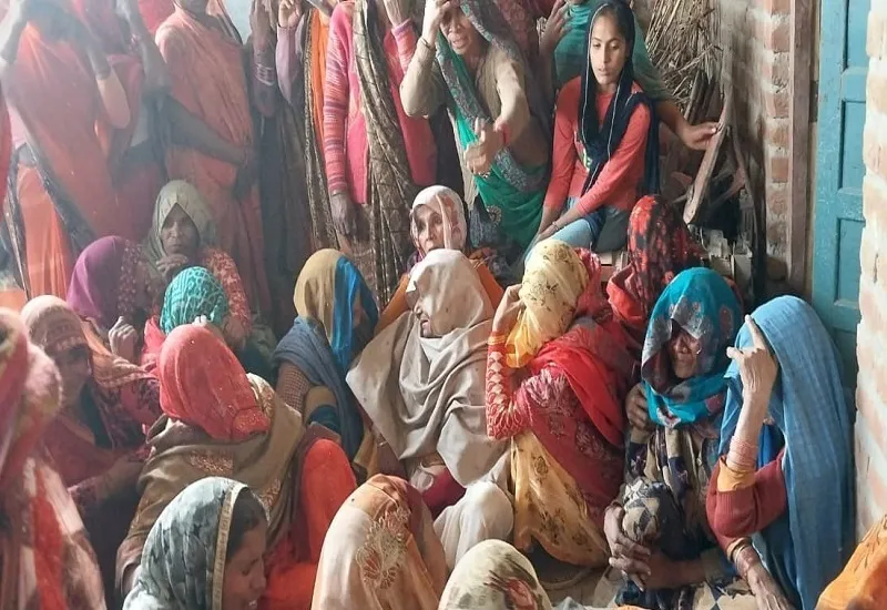 संभल : बेटे को घायल देख पिता की मौत, परिवार में मचा कोहराम