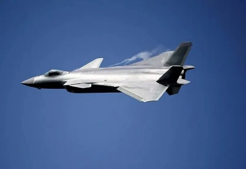 दक्षिण चीन सागर के ऊपर अमेरिकी विमान के सामने आया चीनी विमान, जानें फिर क्या हुआ