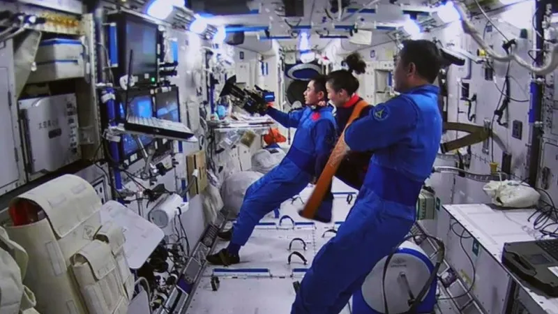 चीन बना पूरी तरह से अंतरिक्ष स्टेशन वाला पहला देश, जानिए कैसा है ‘स्वर्ग का महल’