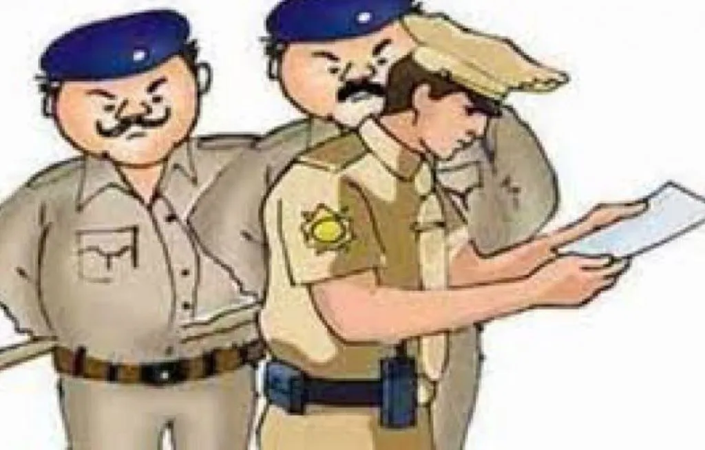 लखीमपुर-खीरी: एसपी से मिला नमकीन फैक्ट्री मालिक तो सामने आया इंस्पेक्टर का झूठ