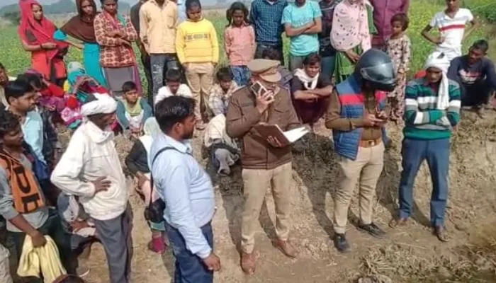 Kanpur Crime : घर से निकले युवक का नाले में पड़ा मिला शव, परिजनों ने लगाया हत्या का आरोप