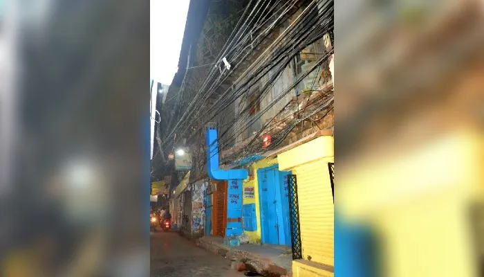 पुलिस कह रही खाली करवाओ, नगर निगम सुन नहीं रहा, Kanpur के 430 जर्जर मकान हादसों को दे रहे दावत