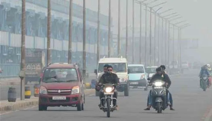 Kanpur Weather Today : सोमवार को सबसे ज्यादा ठंड, मंगलवार को पारा चढ़ा, सर्दी बढ़ते ही जलने लगे अलाव