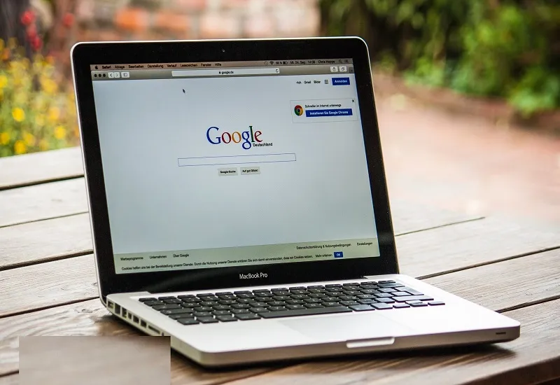 मुरादाबाद : अनाथ बच्चों को लैपटॉप देकर बनाएंगे स्मार्ट