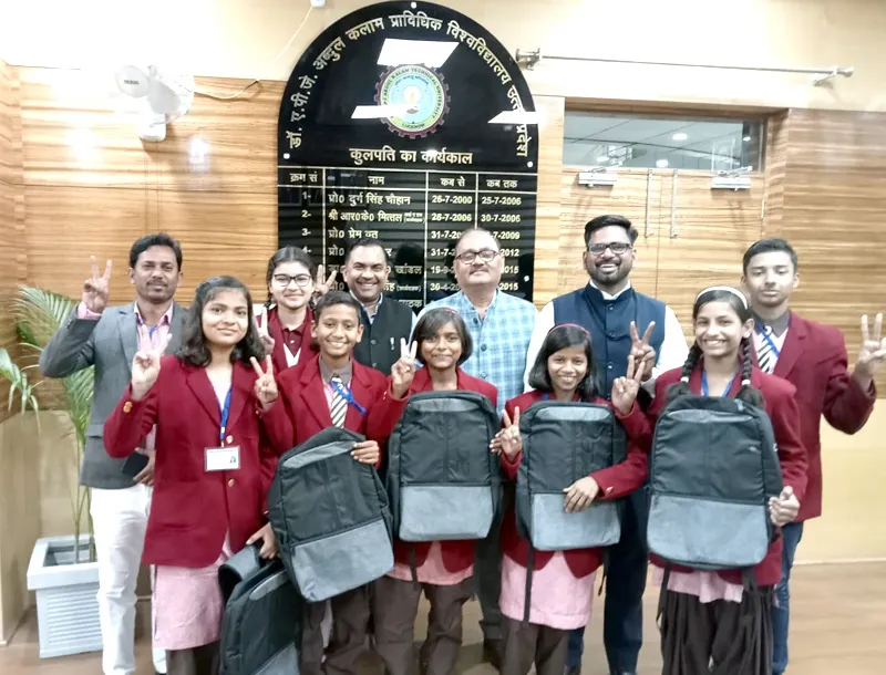 इसरो केन्द्र पहुंचे सिद्धार्थनगर सरकारी स्कूल के बच्चे, एकेटीयू के कुलपति से मुलाकात कर साझा किया अनुभव 