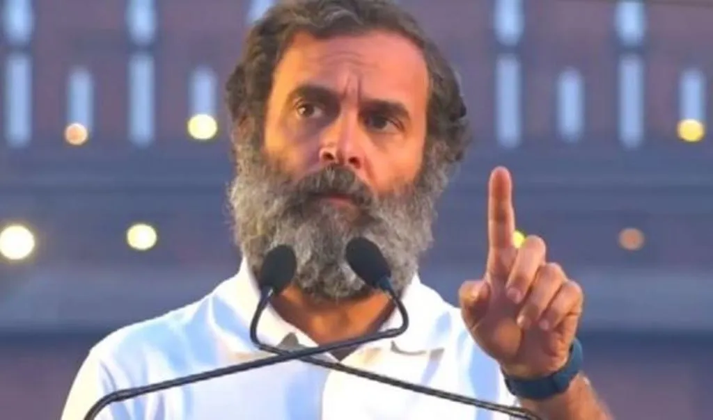 नफरत के जरिये ध्यान भटकाकर लोगों की जेब काटी जा रही है, लाल किले से बोले राहुल गांधी