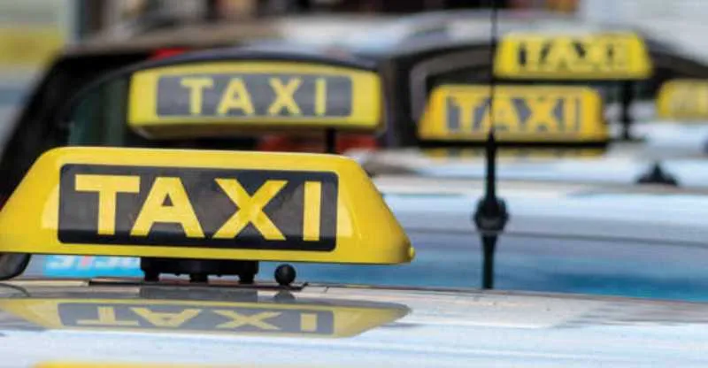 अमेरिकी पर्यटकों की यात्रा रद्द, गोवा के मंत्री ने टैक्सी संचालकों को कार्रवाई की दी चेतावनी 