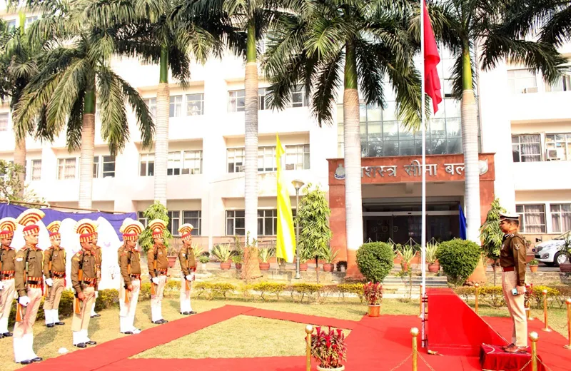 लखनऊ एसएसबी सीमांत मुख्यालय ने  स्थापना दिवस के मौके पर जारी किया व्हाट्सेप नंबर, दे सकेंगे अपराधिक गतिविधियों की सूचना