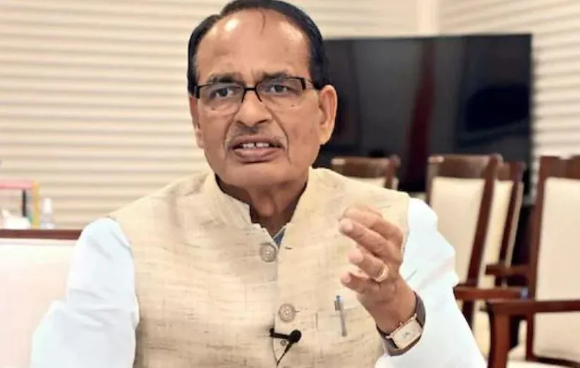 भू-माफिया और दबंगों से मुक्त करवाई गई भूमि पर गरीबों के लिये बनेंगे आवास: शिवराज 