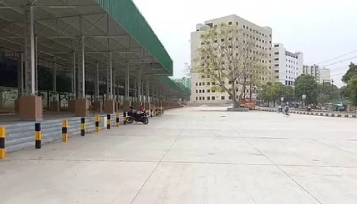 माननीय दिखाएंगे हरी झंडी, तब रवाना होंगी Signature City Bus Stand से बसें, अभी यात्रियों को करना होगा इंतजार