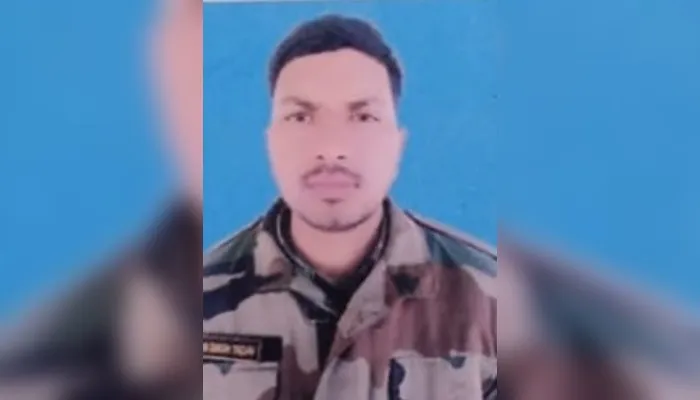 Sikkim Army Truck Accident: सिक्किम हादसे में शहीद हुआ Unnao का लाल, घर पर लगा सांत्वना देने वालो का तांता