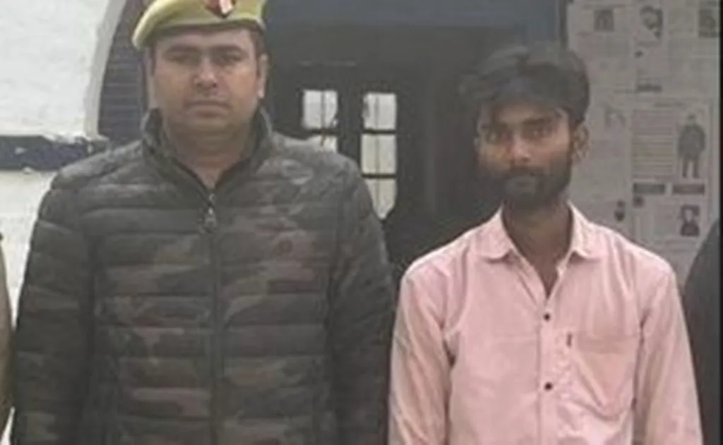 शाहजहांपुर: स्मैक समेत तस्कर गिरफ्तार, पुलिस ने किया चालान