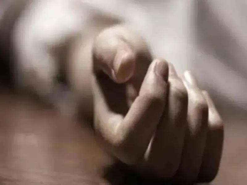 गौतम बुद्ध नगर में एक महिला सहित दो लोगों ने की आत्महत्या
