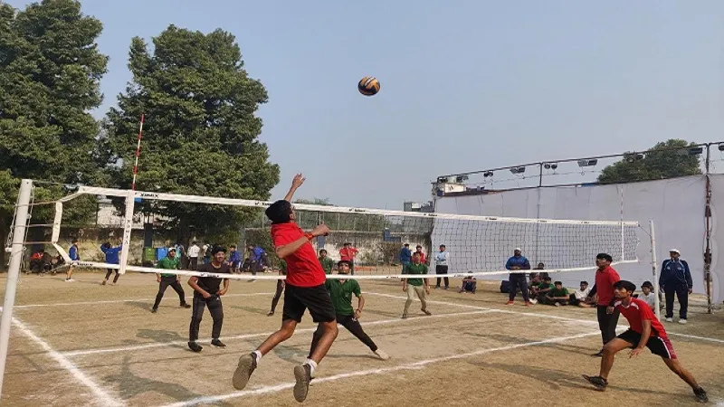 अमरोहा : तीन दिवसीय वॉलीबॉल क्लस्टर प्रतियोगिता शुरू, 14 जिलों के 148 स्कूलों की टीम कर रहीं प्रतिभाग