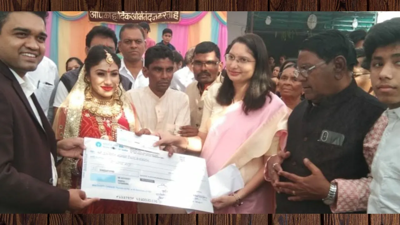 शिवराज ने निभाया राजधर्म, पूरा किया वचन, कृतिका के विवाह में पहुंची आर्थिक सहायता