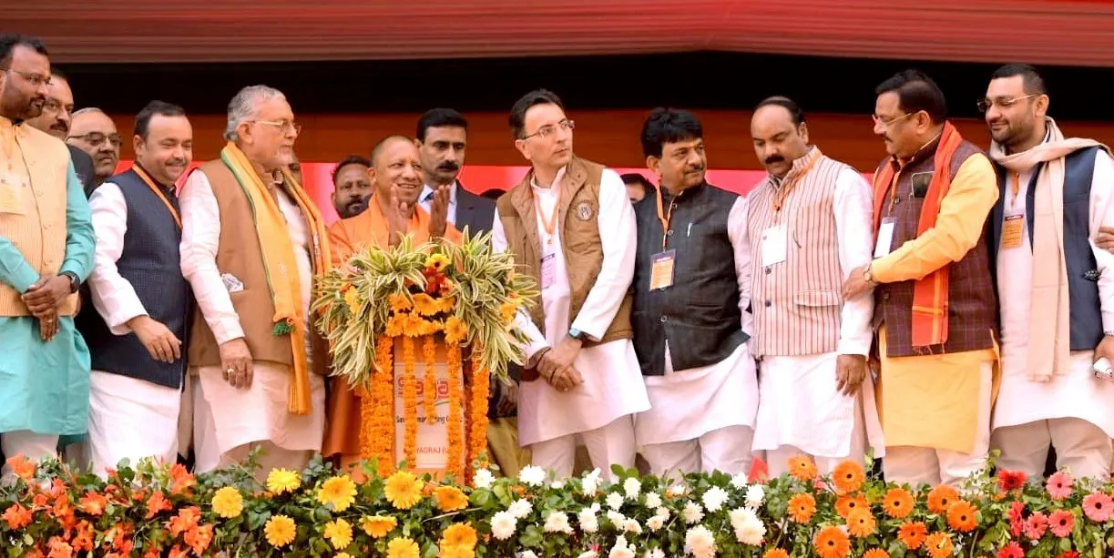 शाहजहांपुर: सीएम ने 34 परियोजनाओं का शिलान्यास, 53 का किया लोकार्पण