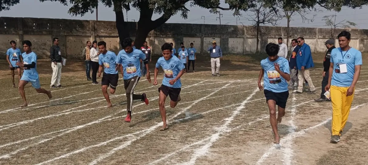 शाहजहांपुर: प्रतियोगिता में खिलाड़ियों ने दिखाया दम, 100 मीटर में शिल्पी तो 400 में विवेक विजेता