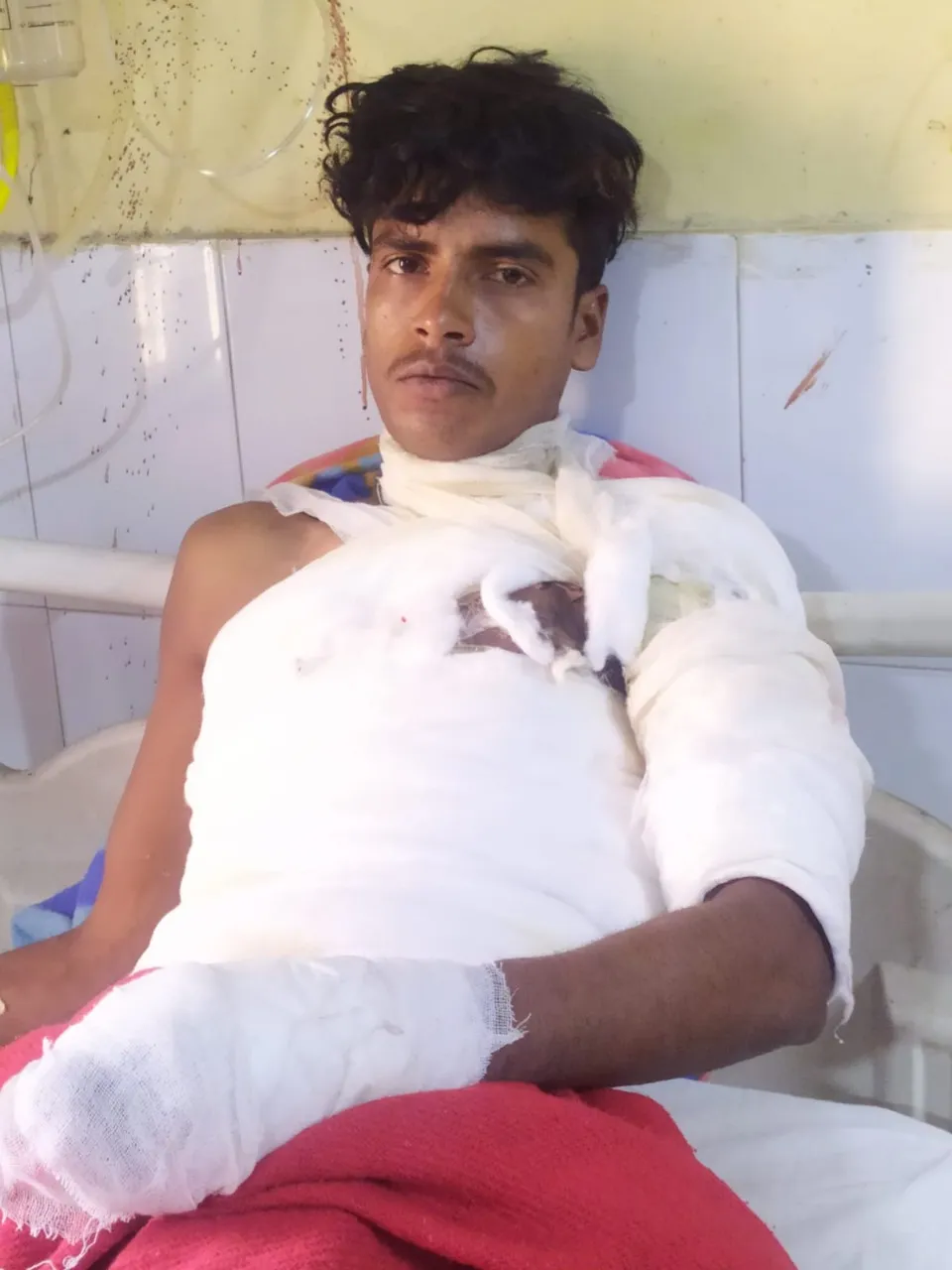 शाहजहांपुरः चोरी के आरोपी ने थाने में लगाई आग, एसओ-संतरी निलंबित 