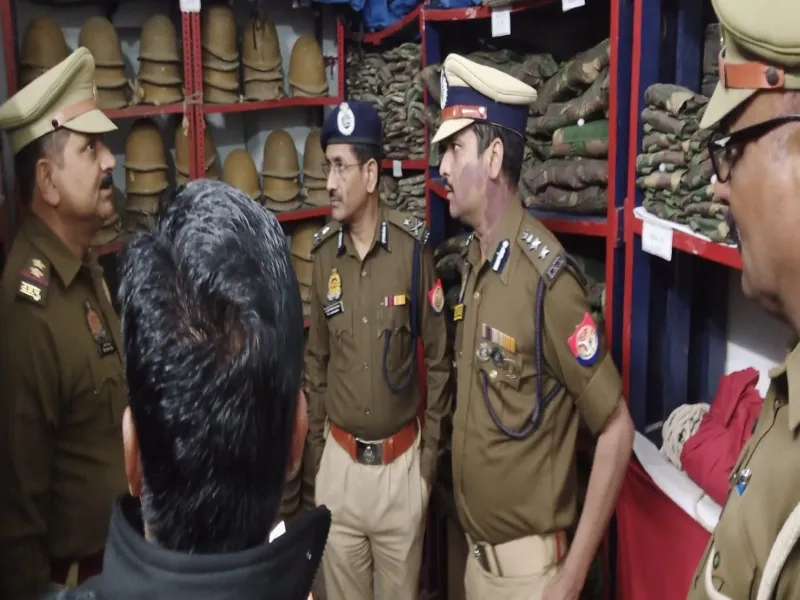 जौनपुर: आईजी वाराणसी ने नगर निकाय चुनाव की तैयारियों का लिया जायजा