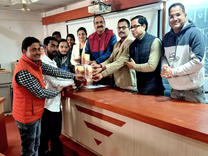 जौनपुर: जोरावर सिंह व फतेह सिंह का बलिदान सदा देगा प्रेरणा: कुलसचिव