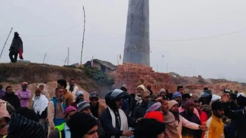 बिहार : मोतिहारी में ईंट भट्टे की चिमनी में ब्लास्ट, 8 की मौत, कई घायल,  PM ने किया 2-2 लाख रुपए के मुआवजे का ऐलान 