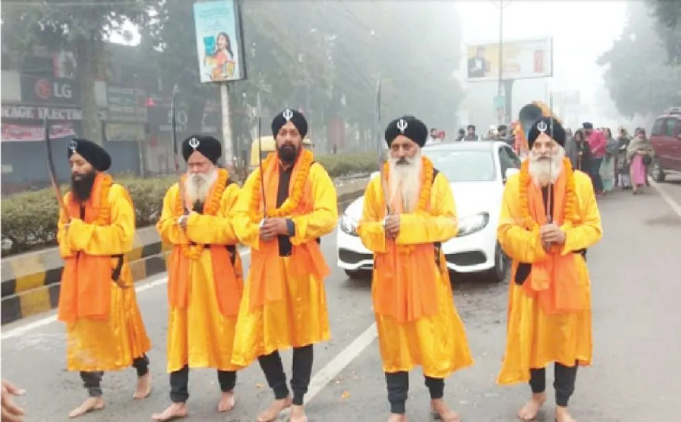 बरेली: गुरु गोविंद सिंह के प्रकाश पर्व पर उमड़ा आस्था का सैलाब, संगत ने किया निहाल